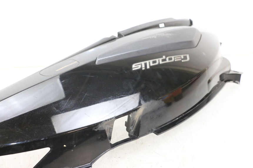photo de REAR LEFT PANEL PEUGEOT GEOPOLIS RS 125 (2007 - 2009) - Zoom on usage condition