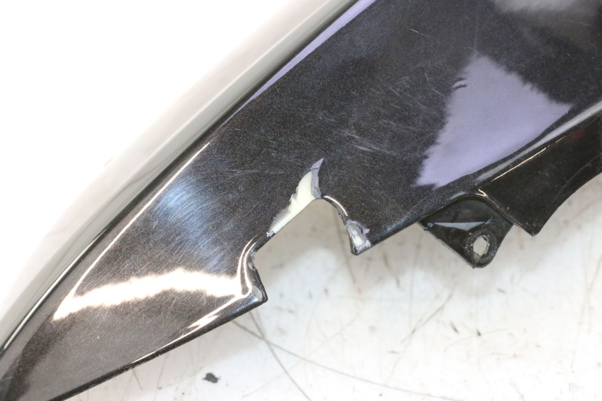 photo de REAR LEFT PANEL GILERA GP 800 (2007 - 2013) - Surface and material condition
