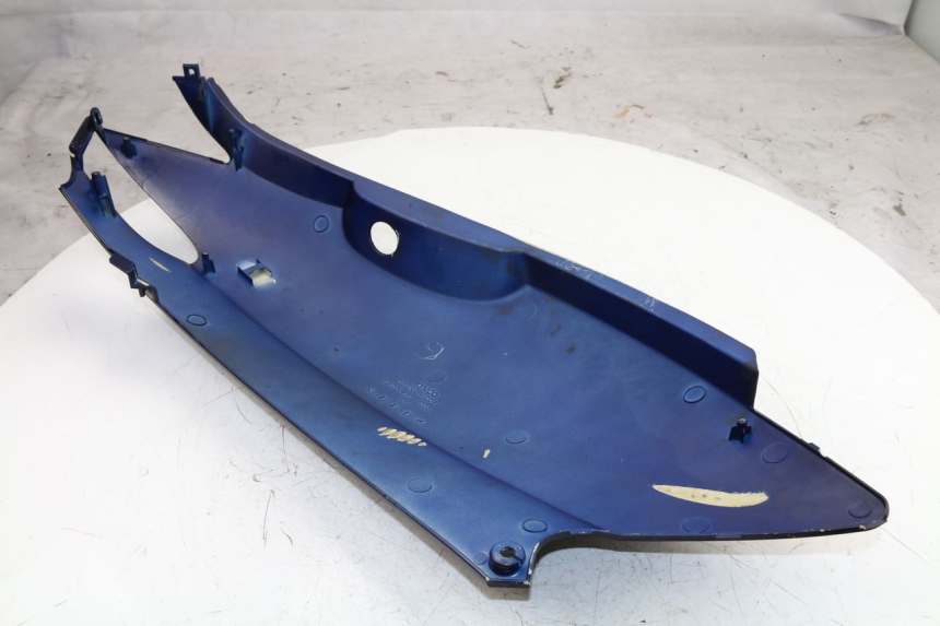 photo de REAR LEFT PANEL KYMCO GRAND DINK 125 (2008 - 2014) - Component detail