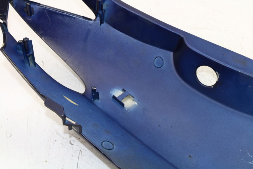 photo de REAR LEFT PANEL KYMCO GRAND DINK 125 (2008 - 2014) - Zoom on usage condition