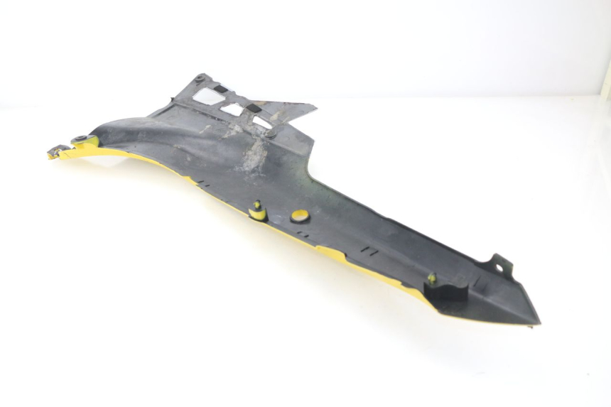 photo de REAR LEFT PANEL SUZUKI GSXF GSX F 600 (1988 - 1997) - Supplementary product photo