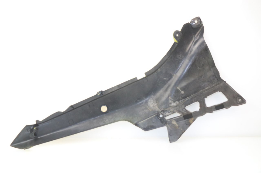 photo de REAR LEFT PANEL SUZUKI GSXF GSX F 600 (1988 - 1997) - Alternative angle