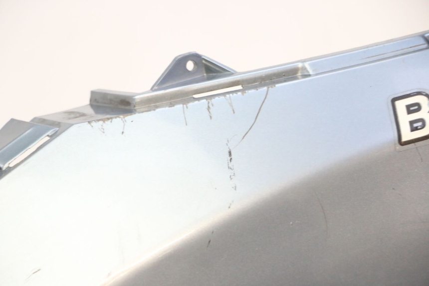 photo de REAR LEFT PANEL DAELIM HISTORY 125 (2001 - 2002) - Distinctive features