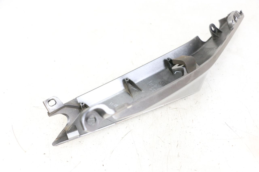 photo de REAR LEFT PANEL HUSQVARNA SVARTPILEN 401 (2018 - 2023) - Alternative perspective