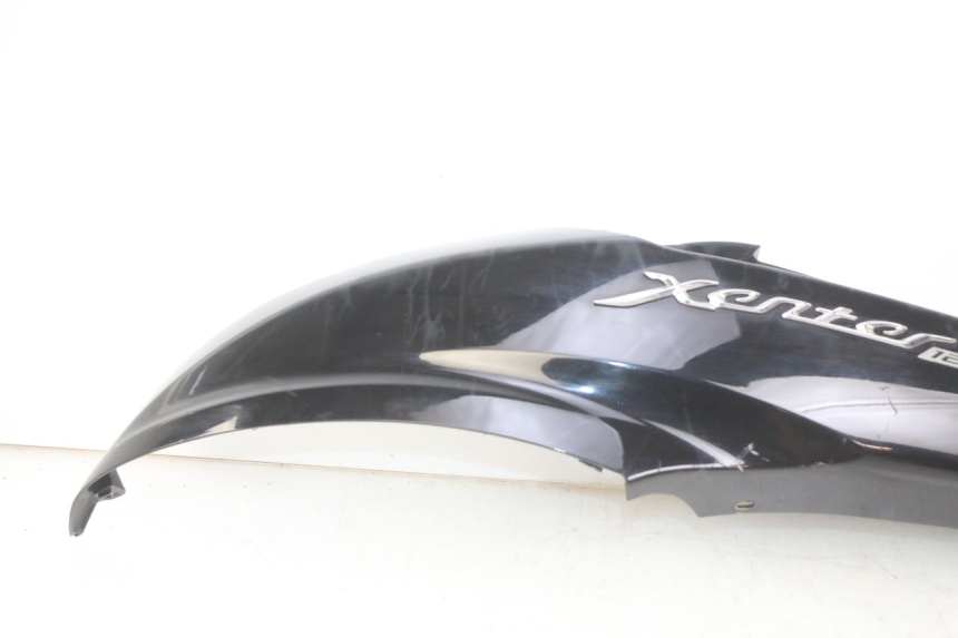 photo de LEFT REAR SIDE PANEL YAMAHA HW XENTER 125 (2011 - 2017) - Distinctive features