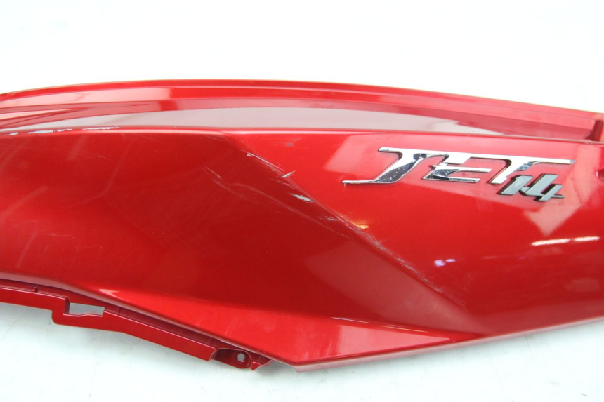 photo de LEFT REAR SIDE PANEL SYM JET 4 4T 50 (2018 - 2021) - Zoom on usage condition