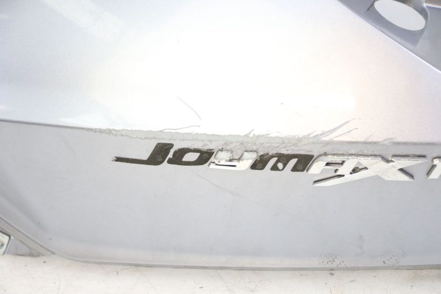 photo de REAR LEFT PANEL SYM JOYMAX 125 (2010 - 2017) - Additional view of the item