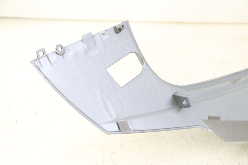 photo de REAR LEFT PANEL SYM JOYMAX 125 (2010 - 2017) - Technical close-up