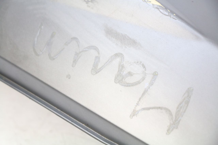 photo de LEFT REAR SIDE PANEL PEUGEOT KISBEE 2T 50 (2010 - 2017) - Fixing points details