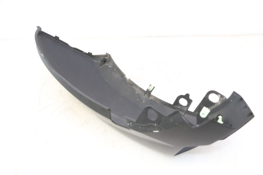 photo de REAR LEFT PANEL PEUGEOT KISBEE 4T 50 (2023 - 2026) - Zoom on usage condition