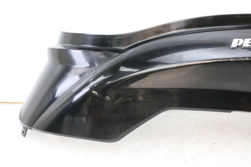 photo de REAR LEFT PANEL KYMCO PEOPLE S 125 (2000 - 2008) - Distinctive features