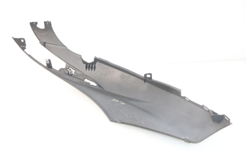 photo de LEFT REAR SIDE PIAGGIO LIBERTY IGET 4T 50 (2015 - 2020) - Zoom on usage condition