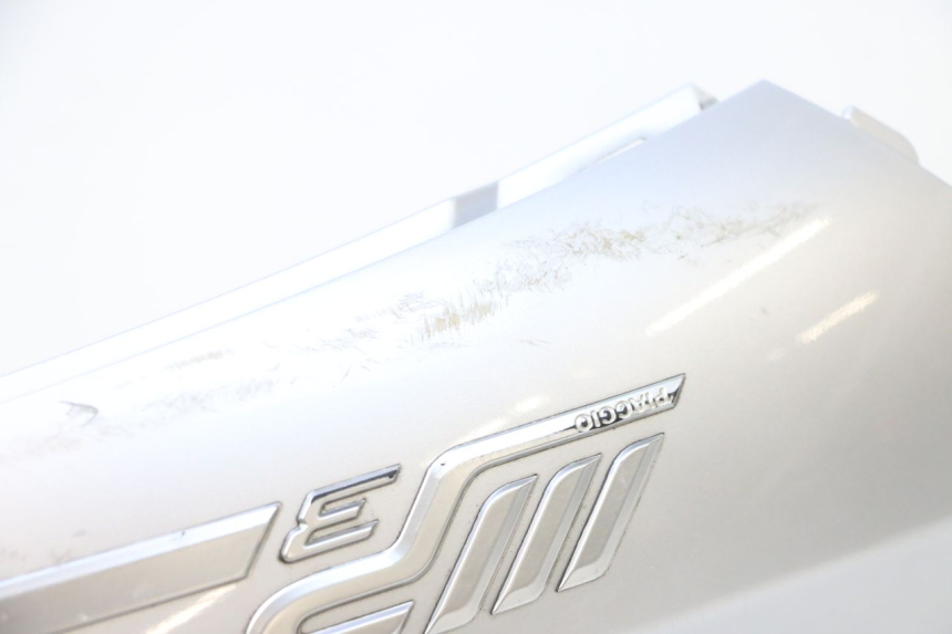 photo de REAR LEFT PANEL PIAGGIO MP3 LT 300 (2010 - 2016) - Technical close-up