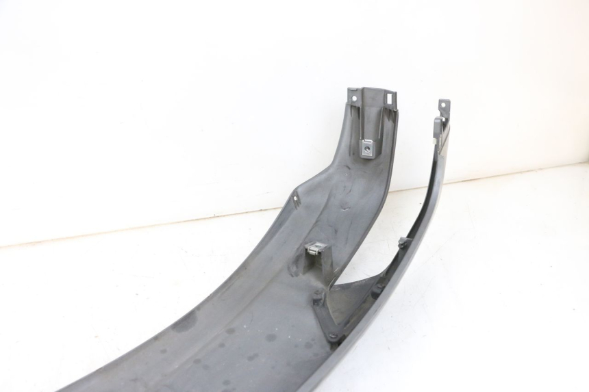 photo de REAR LEFT PANEL PIAGGIO MP3 500 (2016 - 2018) - Technical close-up