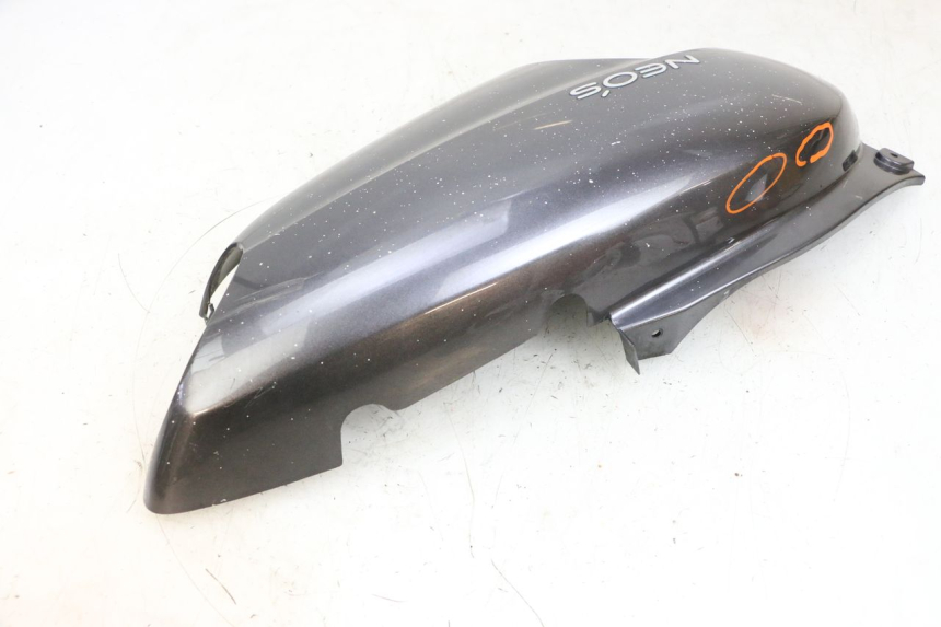 photo de REAR LEFT PANEL YAMAHA NEO'S NEOS 2T 50 (1998 - 2007) - Distinctive features