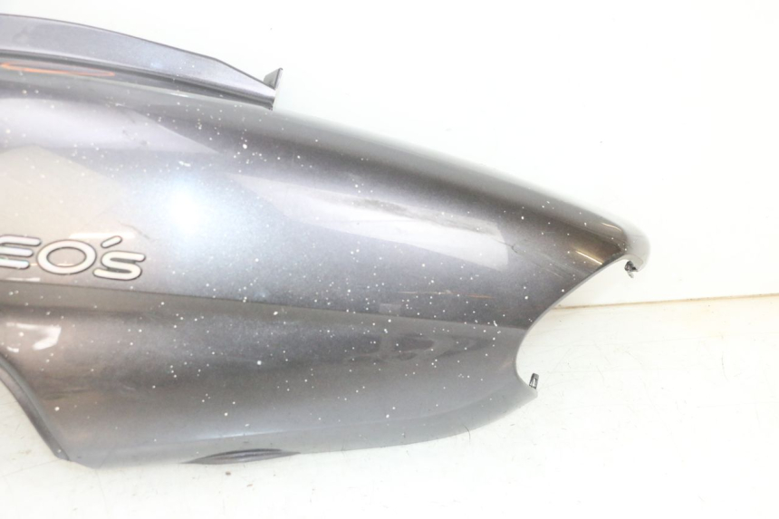 photo de REAR LEFT PANEL YAMAHA NEO'S NEOS 2T 50 (1998 - 2007) - High-resolution close-up