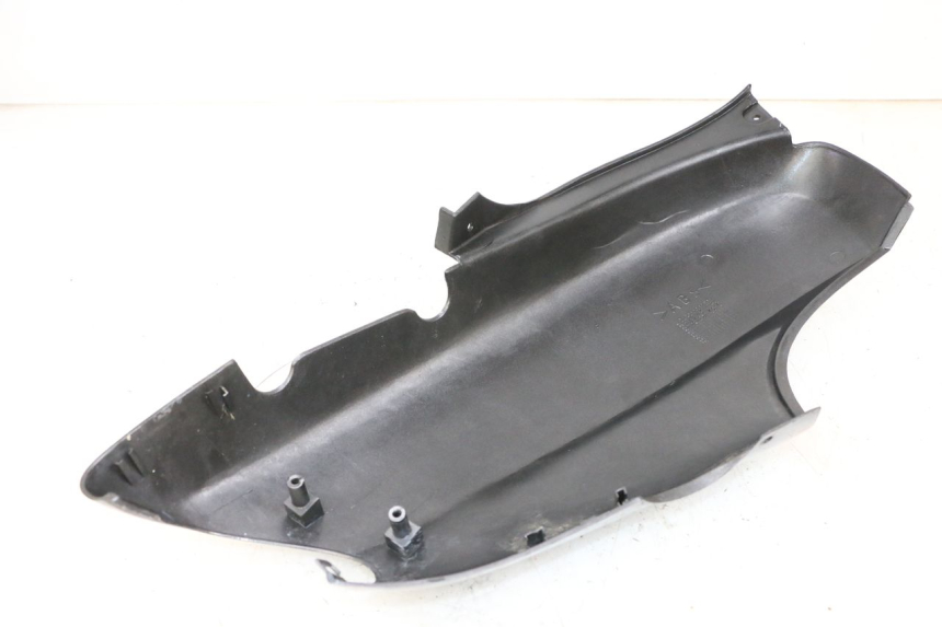 photo de REAR LEFT PANEL YAMAHA NEO'S NEOS 2T 50 (1998 - 2007) - Technical close-up