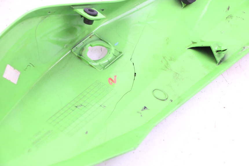 photo de REAR LEFT PANEL KAWASAKI NINJA 400 (2018 - 2023) - Technical close-up
