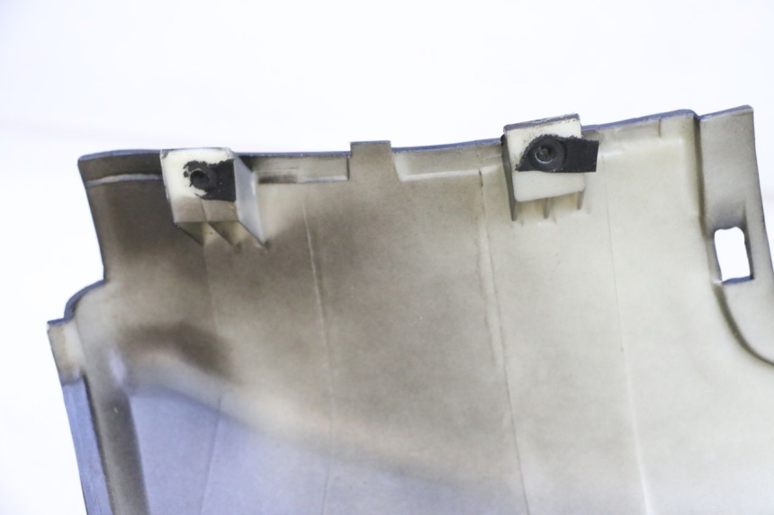 photo de REAR LEFT PANEL JM MOTORS OLDIES GT 4T 50 (2018 - 2025) - Fixing points details