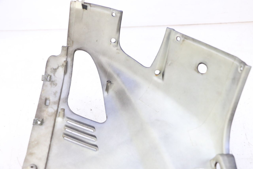 photo de REAR LEFT PANEL JM MOTORS OLDIES GT 4T 50 (2018 - 2025) - Checked used part