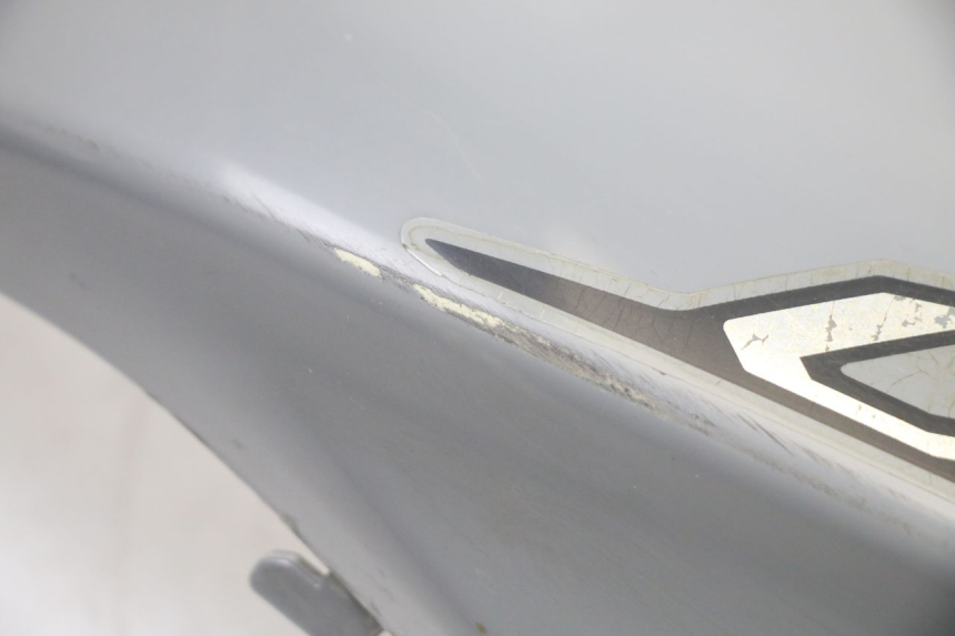 photo de REAR LEFT PANEL SYM ORBIT III 3 4T 50 (2021 - 2025) - Technical close-up