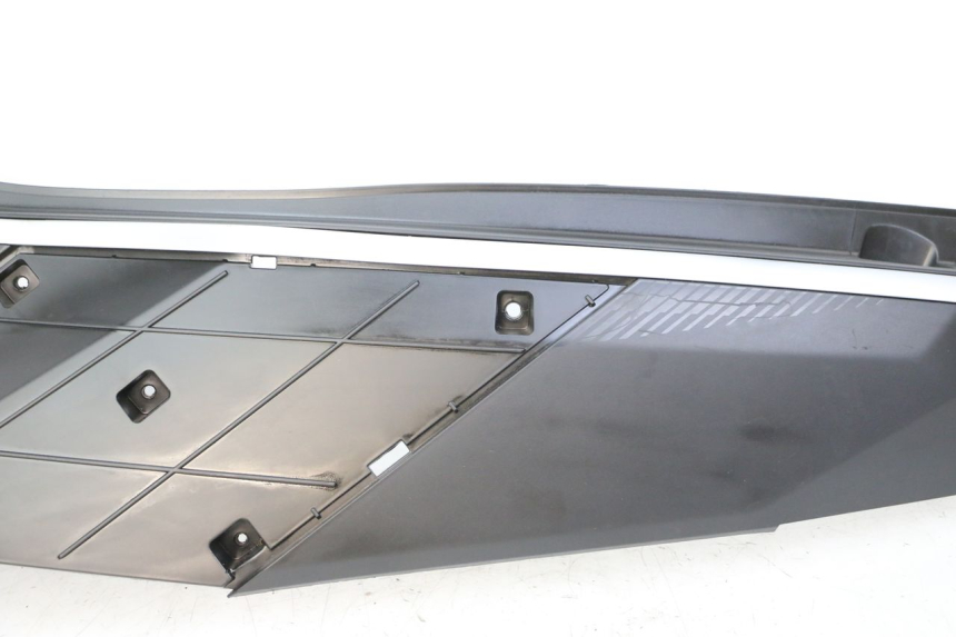 photo de LEFT REAR SIDE PANEL PEUGEOT TWEET 4T 50 (2023 - 2025) - Focus on structure