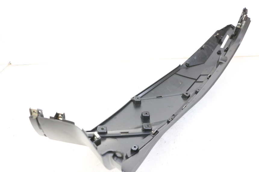 photo de LEFT REAR SIDE PANEL PEUGEOT TWEET 4T 50 (2023 - 2025) - Zoom on usage condition