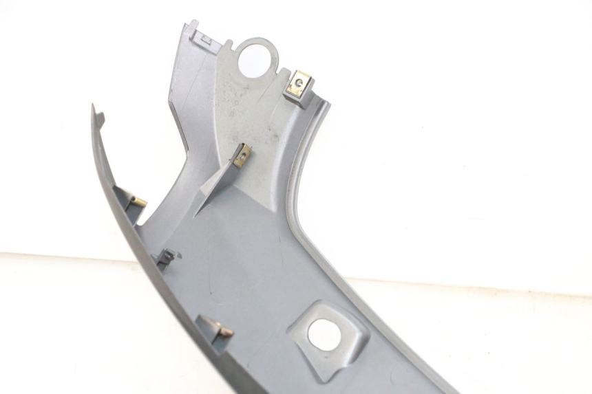 photo de LEFT REAR SIDE PANEL PEUGEOT TWEET 4T 50 (2014 - 2019) - Zoom on usage condition