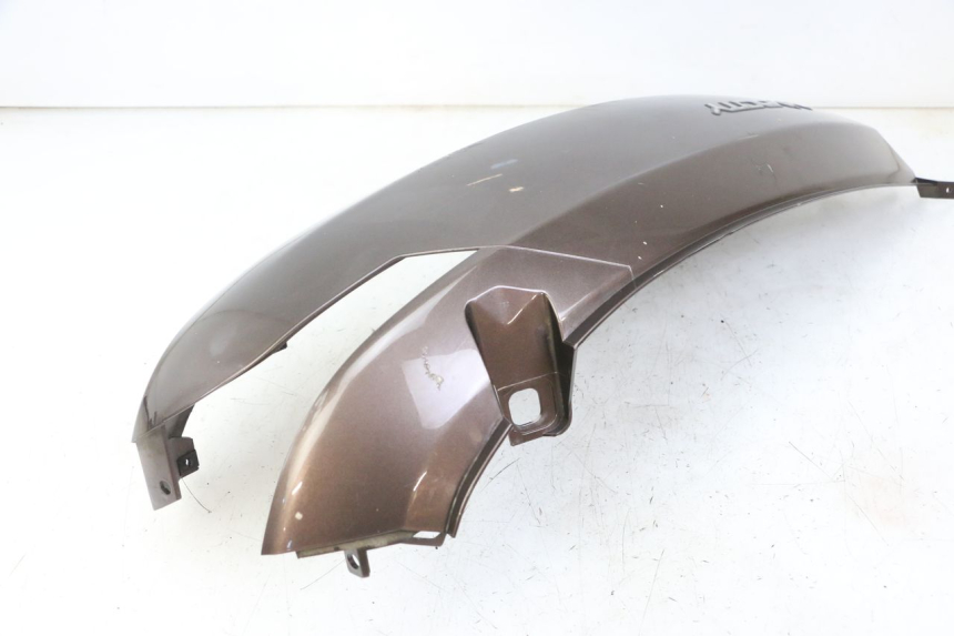 photo de REAR LEFT PANEL PEUGEOT VIVACITY 125 (2010 - 2017) - Fixing points details