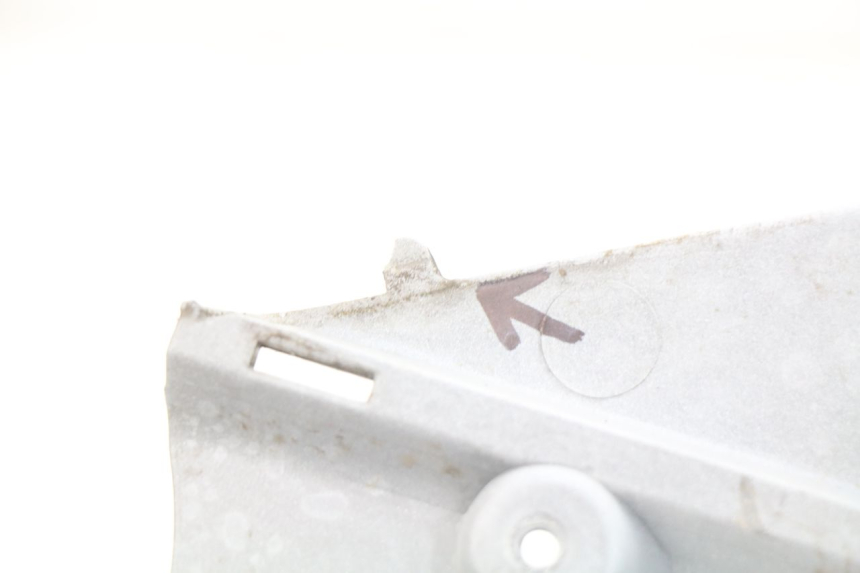 photo de LEFT REAR SIDE PANEL DAELIM S3 125 (2010 - 2017) - Alternative perspective