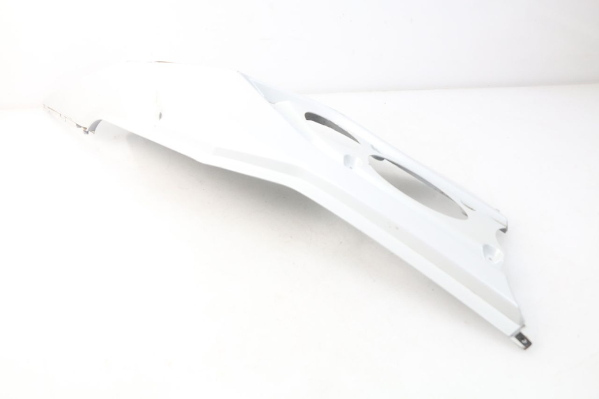 photo de LEFT REAR SIDE PANEL DAELIM S3 125 (2010 - 2017) - Checked used part