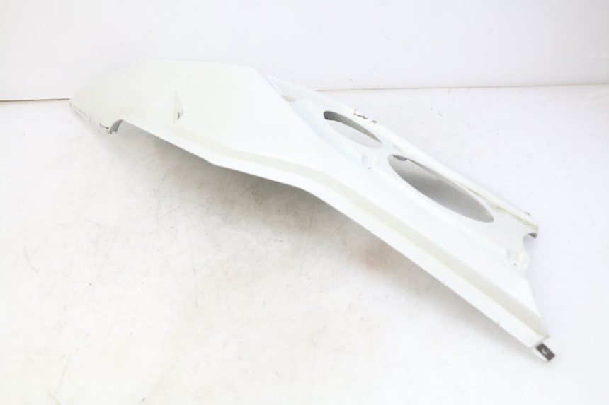 photo de LEFT REAR SIDE PANEL DAELIM S3 125 (2010 - 2017) - Additional view of the item