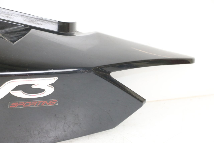 photo de LEFT REAR SIDE PANEL DAELIM S3 125 (2010 - 2017) - Distinctive features
