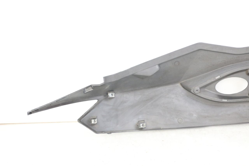 photo de LEFT REAR SIDE PANEL DAELIM S3 125 (2010 - 2017) - Product overview