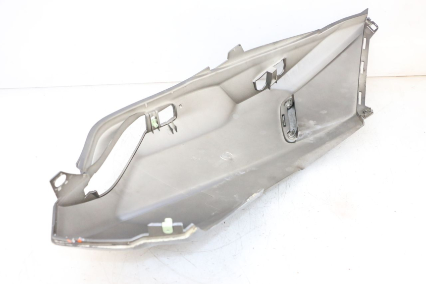 photo de REAR LEFT PANEL PEUGEOT SATELIS 125 (2013 - 2018) - Product overview