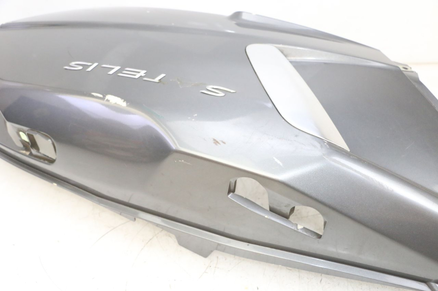 photo de REAR LEFT PANEL PEUGEOT SATELIS 125 (2013 - 2018) - Markings and original references