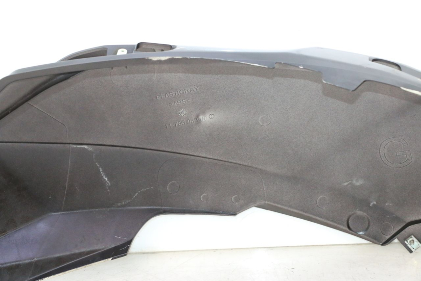 photo de REAR LEFT PANEL PEUGEOT SATELIS 125 (2006 - 2009) - High-resolution close-up