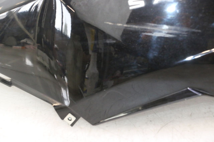 photo de REAR LEFT PANEL PEUGEOT SATELIS 125 (2006 - 2009) - Zoom on usage condition