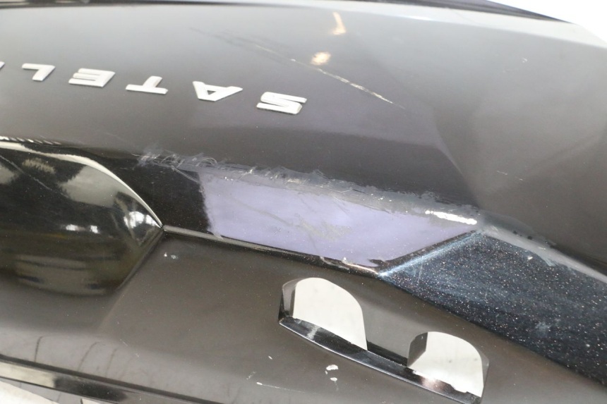 photo de REAR LEFT PANEL PEUGEOT SATELIS 125 (2006 - 2009) - Markings and original references
