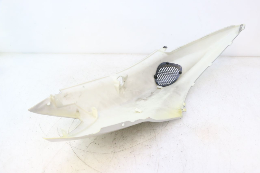 photo de REAR LEFT PANEL FYM SCOOTERONE 125 (2006 - 2008) - Component detail