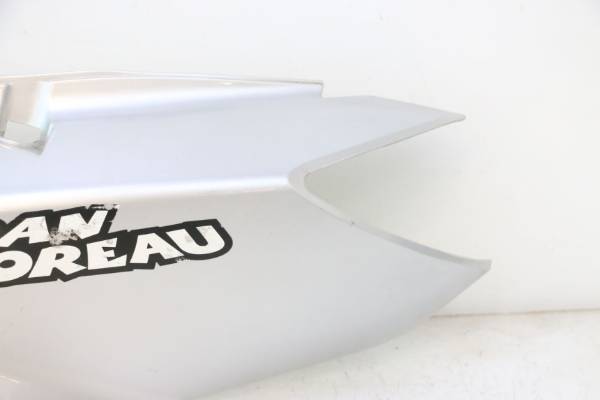 photo de REAR LEFT PANEL FYM SCOOTERONE 125 (2006 - 2008) - Additional view of the item