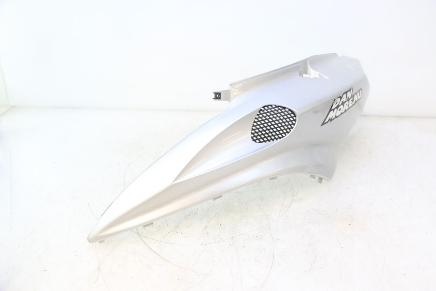photo de REAR LEFT PANEL FYM SCOOTERONE 125 (2006 - 2008) - Markings and original references
