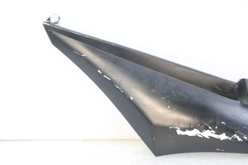 photo de LEFT REAR SIDE PANEL DERBI SENDA SM X-TREME 50 (2006 - 2010) - Technical close-up