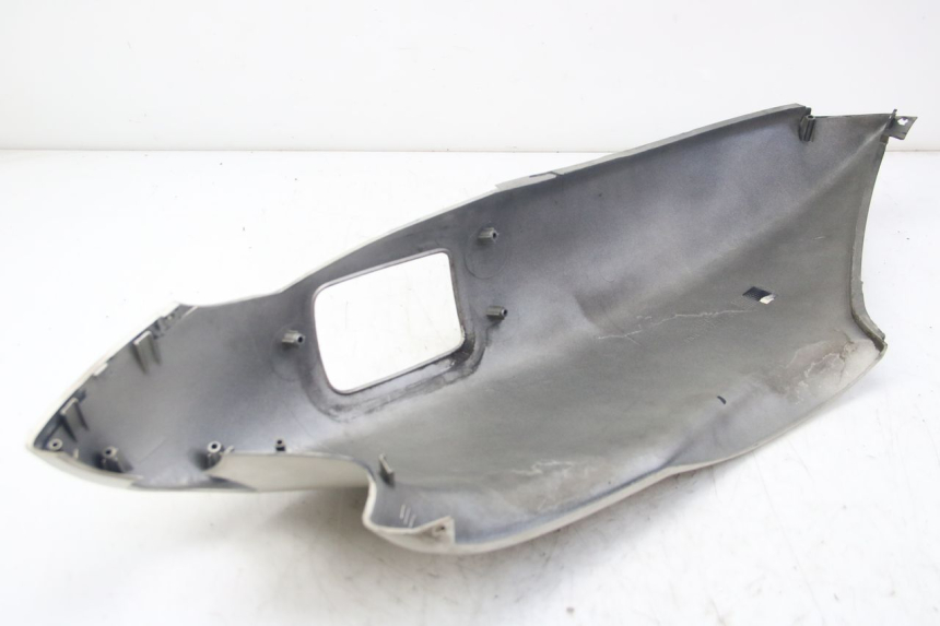 photo de LEFT REAR SIDE PANEL MBK SKYLINER 125 (1998 - 2001) - Component detail