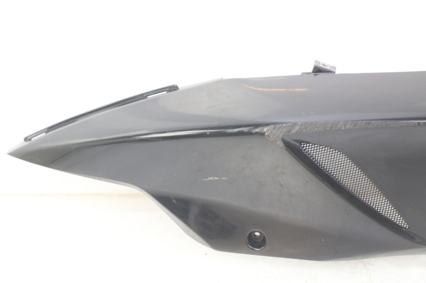 photo de LEFT REAR SIDE PANEL APRILIA SR 2T 50 (2012 - 2017) - Surface and material condition