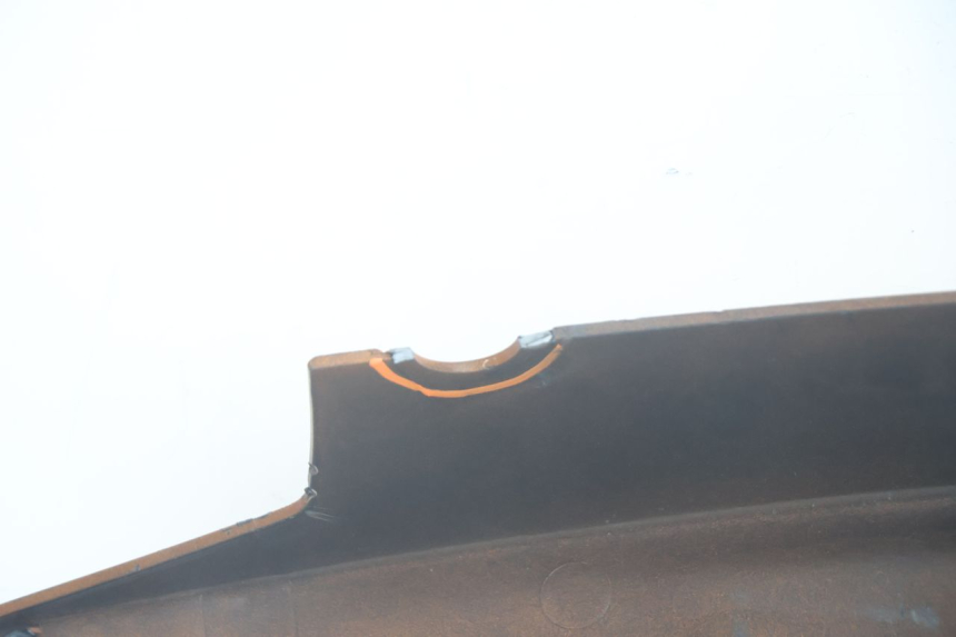 photo de LEFT REAR SIDE PANEL APRILIA SR 2T 50 (2012 - 2017) - Additional view of the item