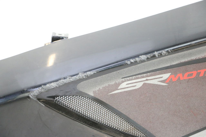 photo de REAR LEFT PANEL APRILIA SR MOTARD 50 (2012 - 2018) - Technical close-up