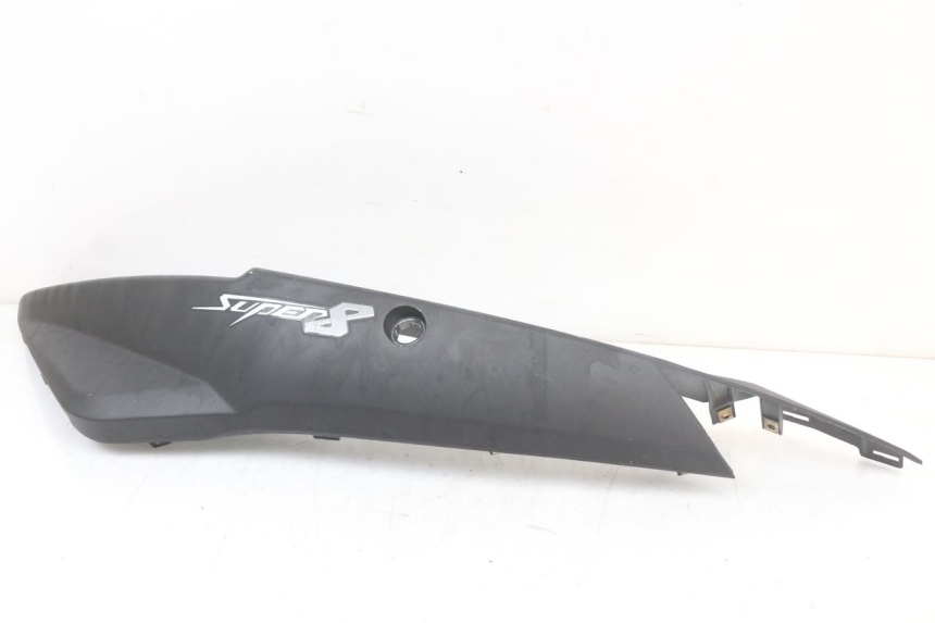photo de REAR LEFT PANEL KYMCO SUPER 8 4T 50 (2018 - 2020) - Zoom on usage condition