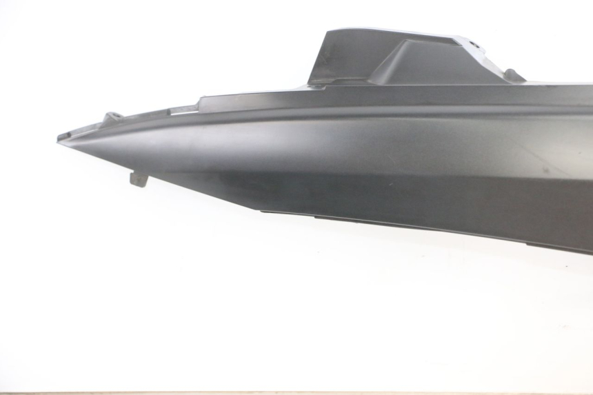 photo de REAR LEFT PANEL SUZUKI BURGMAN 125 (2018 - 2021) - Distinctive features