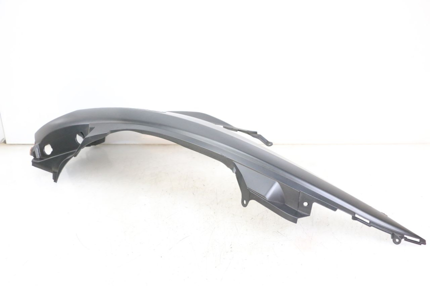 photo de REAR LEFT PANEL SUZUKI BURGMAN 125 (2018 - 2021) - Markings and original references